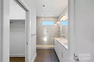 916-A Westbrook Dr, Charlotte, NC 28202 - Photo 21