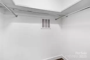 916-A Westbrook Dr, Charlotte, NC 28202 - Photo 25