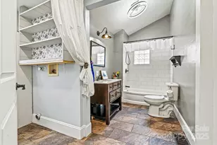 415 W C St, Newton, NC 28658 - Photo 27