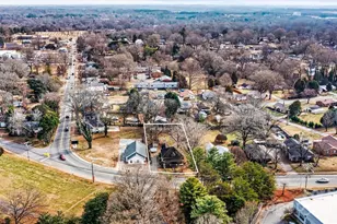 415 W C St, Newton, NC 28658 - Photo 33