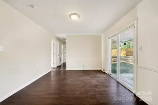 7125 Cove Creek Dr, Charlotte, NC 28215 - Photo 11