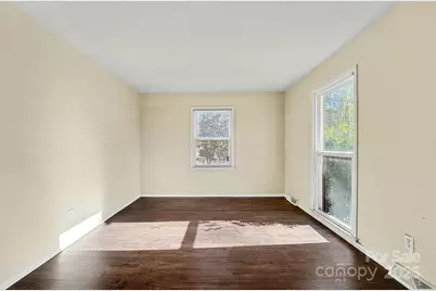 7125 Covecreek Drive, Charlotte, NC 28215 - Photo 5