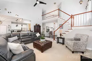 6930 Reedy Creek Rd, Charlotte, NC 28215 - Photo 3