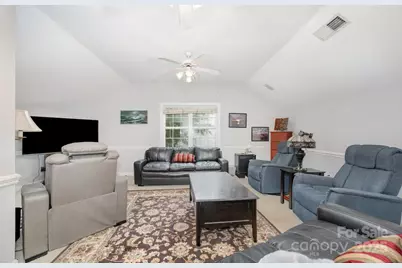 6930 Reedy Creek Road, Charlotte, NC 28215 - Photo 9