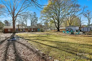 752 Pine St, Mooresville, NC 28115 - Photo 23