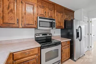 19606 Grasmere Pl, Cornelius, NC 28031 - Photo 13