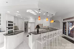 718 Eagle Point Ct, Matthews, NC 28104 - Photo 15