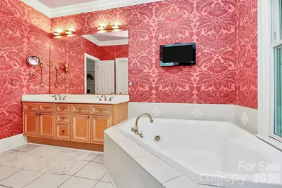 304 S Canterbury Road, Charlotte, NC 28211 - Photo 21