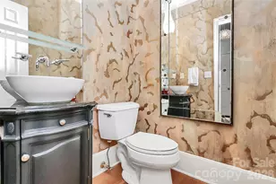 304 S Canterbury Rd, Charlotte, NC 28211 - Photo 13