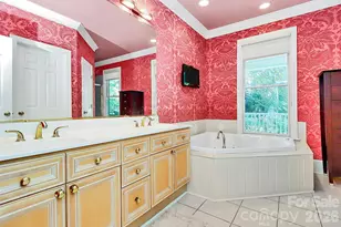 304 S Canterbury Rd, Charlotte, NC 28211 - Photo 19