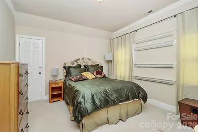 304 S Canterbury Road, Charlotte, NC 28211 - Photo 23