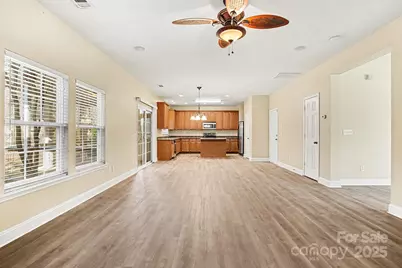 9329 Seamill Road, Charlotte, NC 28278 - Photo 3