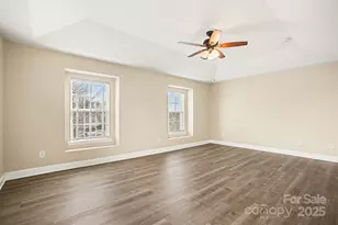 9329 Seamill Rd, Charlotte, NC 28278 - Photo 17