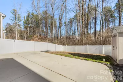 7621 Mockernut Drive, Charlotte, NC 28215 - Photo 25