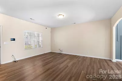 7621 Mockernut Drive, Charlotte, NC 28215 - Photo 3