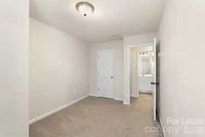 7621 Mockernut Drive, Charlotte, NC 28215 - Photo 23