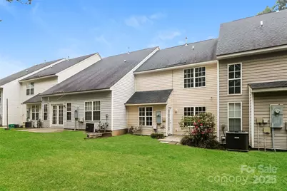 10007 University Park Lane, Charlotte, NC 28213 - Photo 19