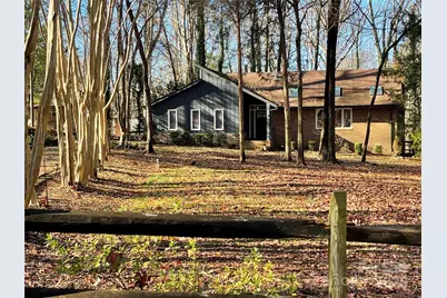 5434 Beckhaven Lane, Charlotte, NC 28216 - Photo 1