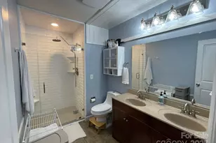 5434 Beckhaven Ln, Charlotte, NC 28216 - Photo 11