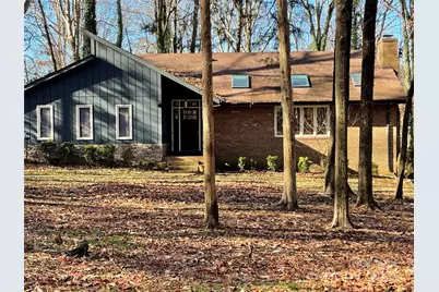 5434 Beckhaven Lane, Charlotte, NC 28216 - Photo 3