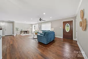 315 Skyline Rd, Hickory, NC 28601 - Photo 5