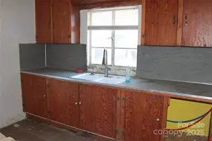 203 Trout St, Forest City, NC 28043 - Photo 31