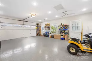 209 W 3rd Ave, Gastonia, NC 28052 - Photo 7