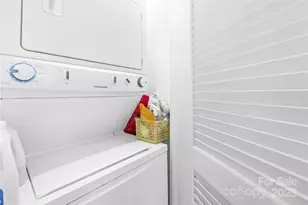 209 W 3rd Ave, Gastonia, NC 28052 - Photo 17