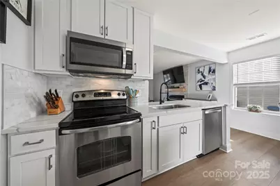 11512 Chapeclane Road, Charlotte, NC 28278 - Photo 9