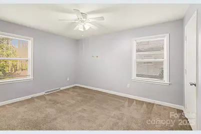 6520 Farmingdale Drive, Charlotte, NC 28212 - Photo 11