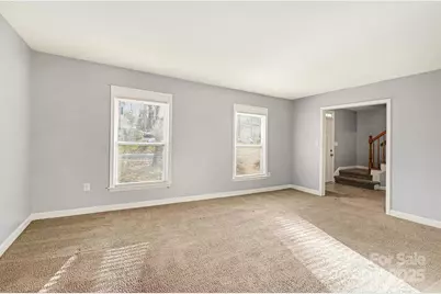 6520 Farmingdale Drive, Charlotte, NC 28212 - Photo 3