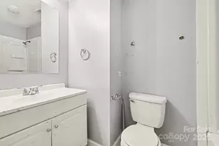 6520 Farmingdale Dr, Charlotte, NC 28212 - Photo 15