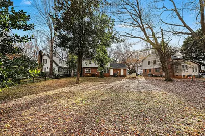 6520 Farmingdale Drive, Charlotte, NC 28212 - Photo 19