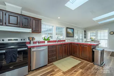 428 Riverwind Drive, Hendersonville, NC 28739 - Photo 21