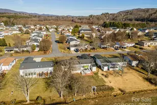 428 Riverwind Dr, Hendersonville, NC 28739 - Photo 41