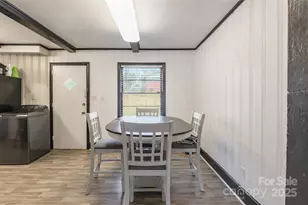 1100 Rollingwood Dr, Charlotte, NC 28217 - Photo 7