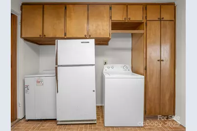 155 Whitney Avenue, Tryon, NC 28782 - Photo 9