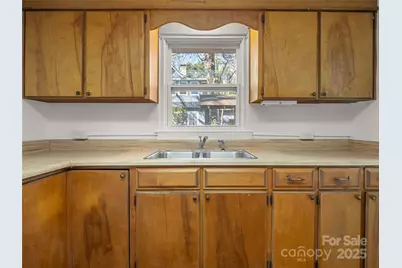 155 Whitney Avenue, Tryon, NC 28782 - Photo 7