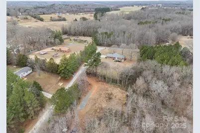 33266 Courtland Drive, Albemarle, NC 28001 - Photo 13