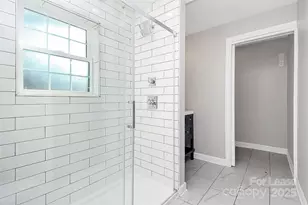 4044 Dinglewood Ave, Charlotte, NC 28205 - Photo 11