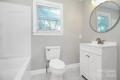 4044 Dinglewood Avenue, Charlotte, NC 28205 - Photo 15