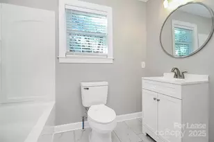 4044 Dinglewood Ave, Charlotte, NC 28205 - Photo 15