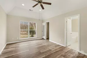 12145 Landing Green Dr, Charlotte, NC 28277 - Photo 11