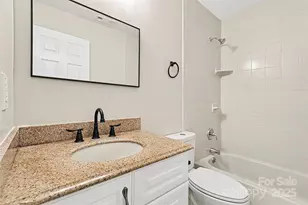 12145 Landing Green Dr, Charlotte, NC 28277 - Photo 19