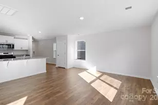 35 Caroline Vly Ln, Hendersonville, NC 28792 - Photo 7