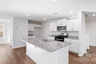 35 Caroline Vly Ln, Hendersonville, NC 28792 - Photo 5