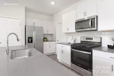 502 Court House Avenue, York, SC 29745 - Photo 9