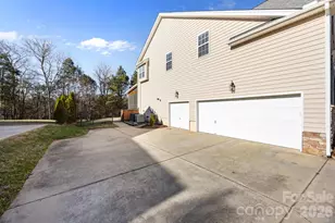 7708 Woodmere Dr, Harrisburg, NC 28075 - Photo 41