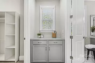 17651 Hawkwatch Ln, Charlotte, NC 28278 - Photo 37