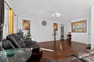 1104 Frederick St, Shelby, NC 28150 - Photo 7